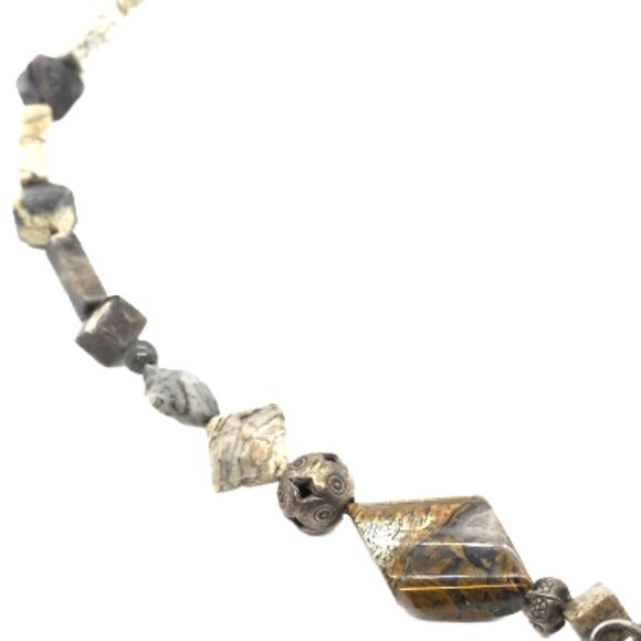 Stone Dragonfly Necklace - Picture 4 of 6